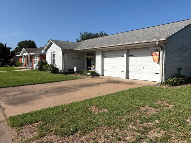 2805 Pine Street, Galveston, TX 77551