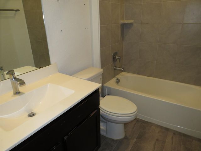 13337 Silver Egret Lane, Texas City, TX 77568