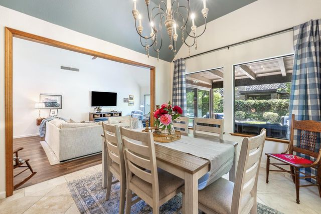 2827 W Compton Court, Fresno, CA 93711