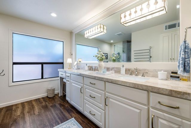 2827 W Compton Court, Fresno, CA 93711