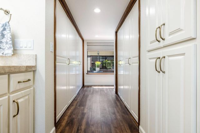 2827 W Compton Court, Fresno, CA 93711