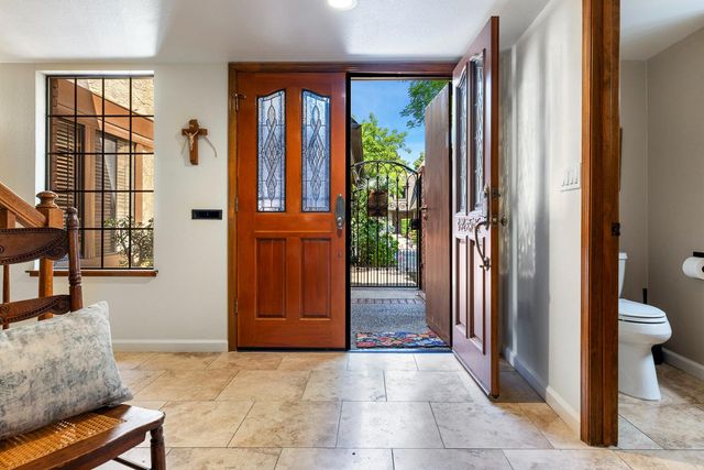 2827 W Compton Court, Fresno, CA 93711