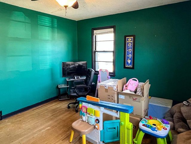 305 Kneale Avenue N, Thief River Falls, MN 56701