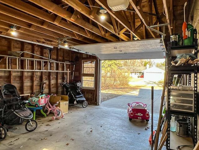 305 Kneale Avenue N, Thief River Falls, MN 56701