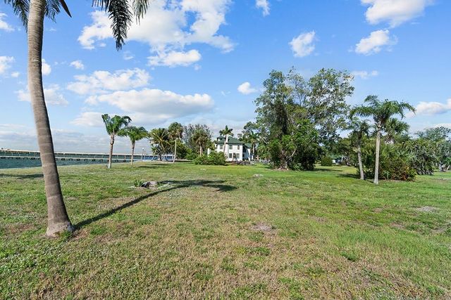 26014 SHORE DRIVE, Punta Gorda, FL 33950