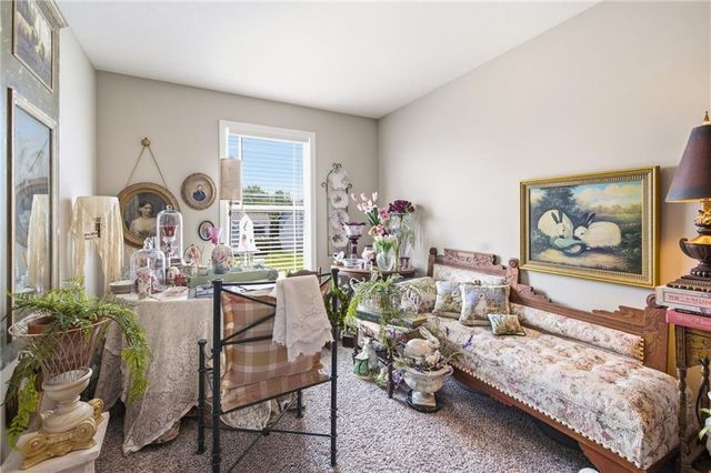 11500 E 207th Circle, Peculiar, MO 64078