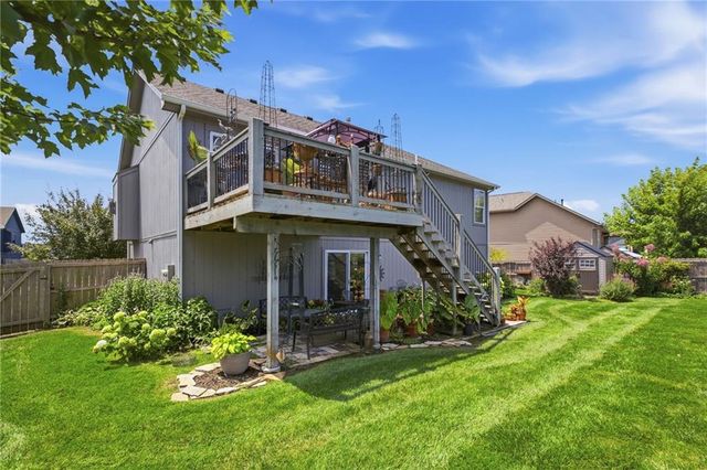 11500 E 207th Circle, Peculiar, MO 64078