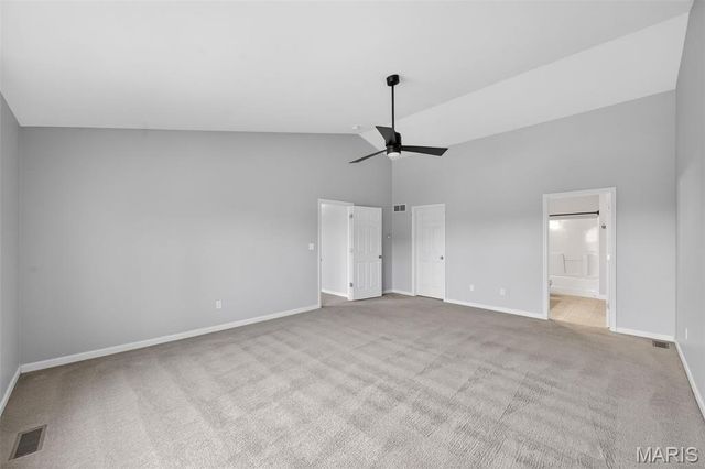 1290 Shorewinds Trail, St Charles, MO 63303