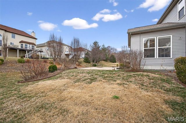 1290 Shorewinds Trail, St Charles, MO 63303