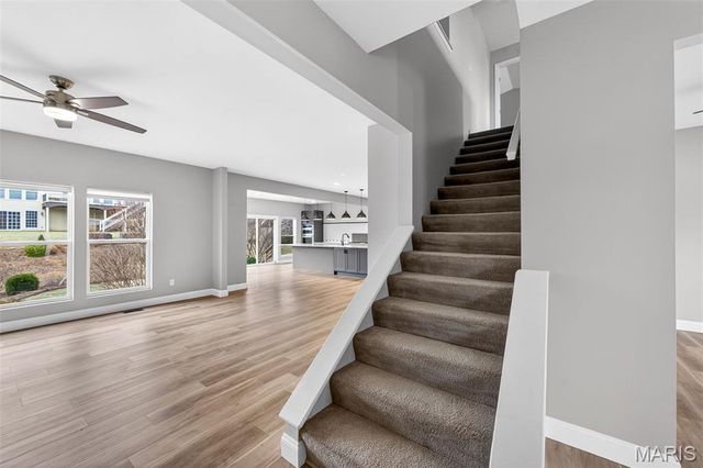 1290 Shorewinds Trail, St Charles, MO 63303