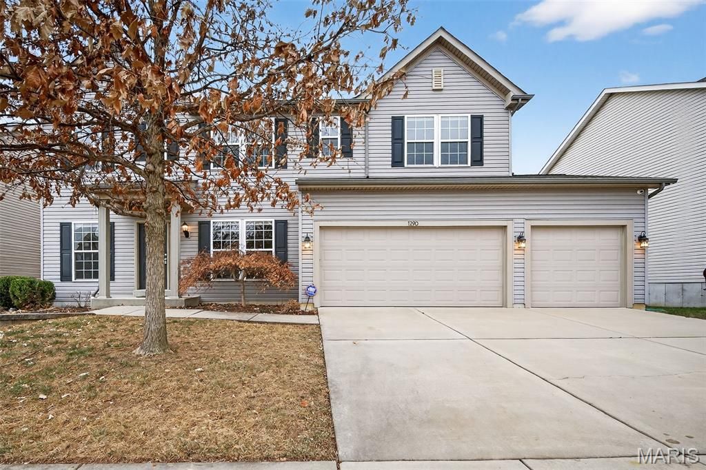 1290 Shorewinds Trail, St Charles, MO 63303