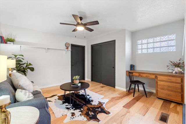 975 Antelope Ave NE, Albuquerque, NM 87122