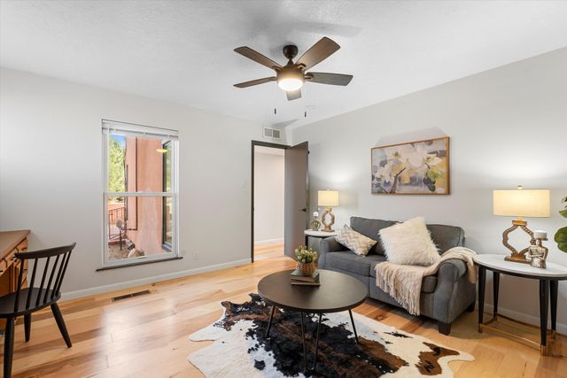 975 Antelope Ave NE, Albuquerque, NM 87122