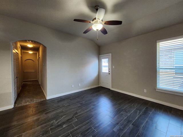 1143 CREEKSIDE ORCH, New Braunfels, TX 78130