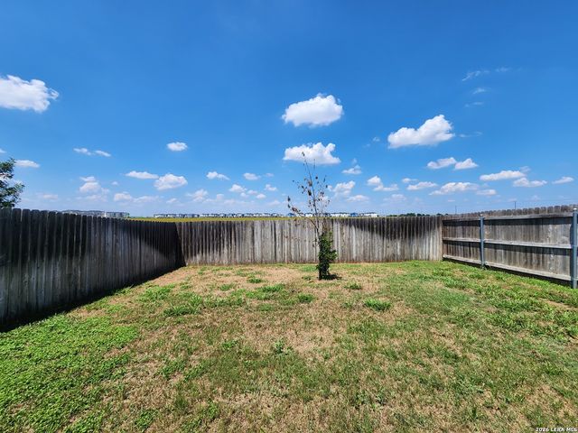 1143 CREEKSIDE ORCH, New Braunfels, TX 78130