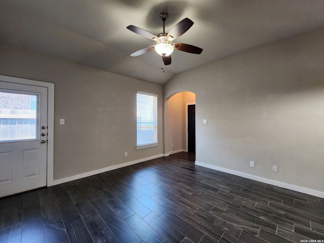 1143 CREEKSIDE ORCH, New Braunfels, TX 78130