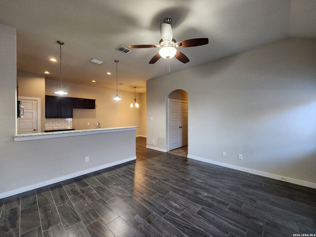 1143 CREEKSIDE ORCH, New Braunfels, TX 78130
