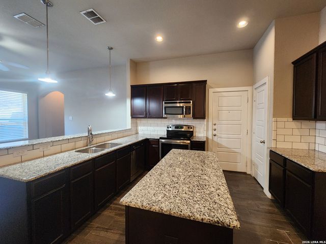 1143 CREEKSIDE ORCH, New Braunfels, TX 78130