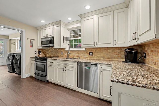 1800 Saw Mill River Road, White Plains, NY 10607