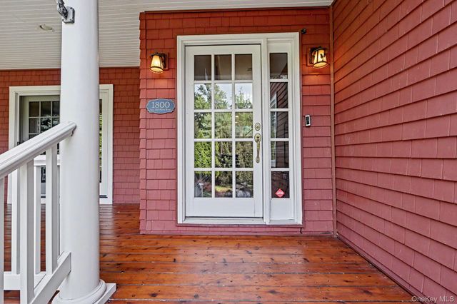1800 Saw Mill River Road, White Plains, NY 10607