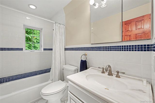 1800 Saw Mill River Road, White Plains, NY 10607