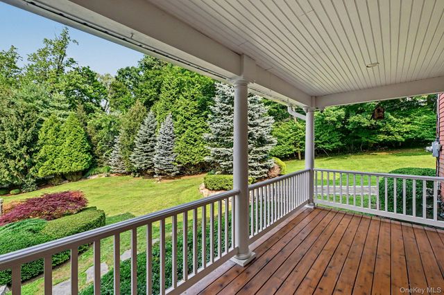 1800 Saw Mill River Road, White Plains, NY 10607