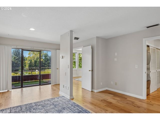 17019 Sw VERSAILLES Ln, Portland, OR 97224