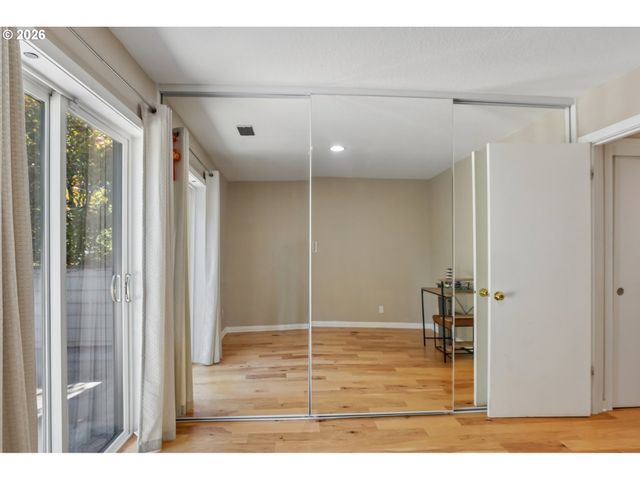 17019 Sw VERSAILLES Ln, Portland, OR 97224