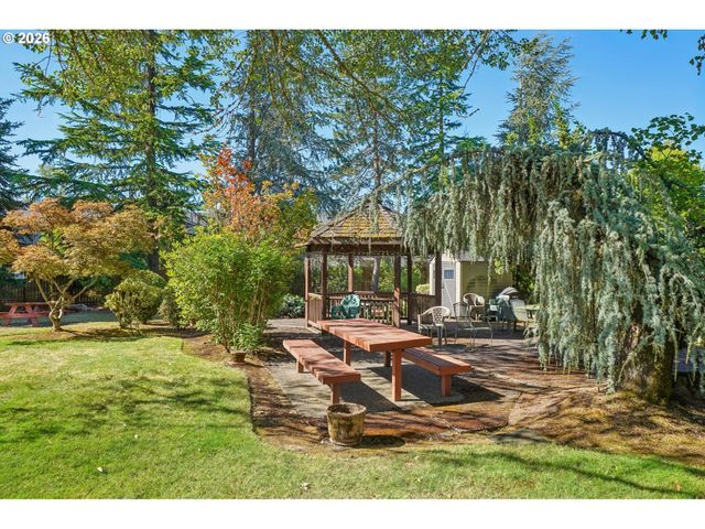 17019 Sw VERSAILLES Ln, Portland, OR 97224