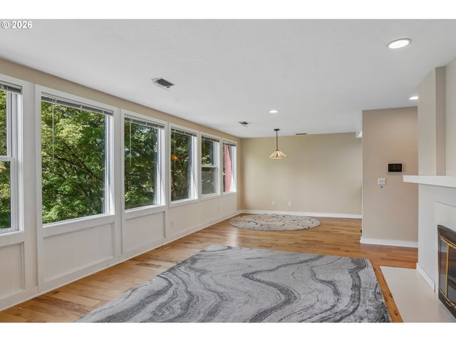 17019 Sw VERSAILLES Ln, Portland, OR 97224