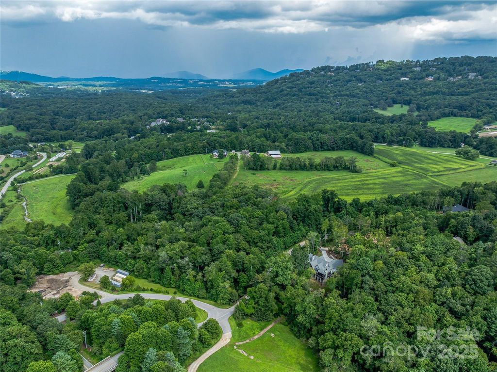644 Walnut Valley Parkway, Arden, NC 28704