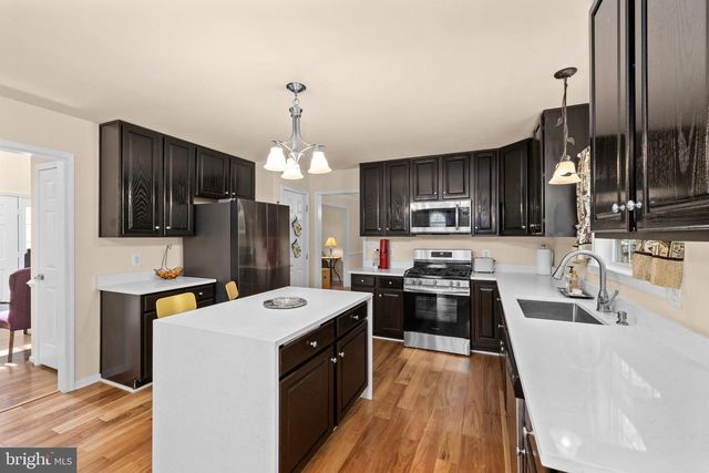 10414 N MCCLELLAN DR, Fredericksburg, VA 22408