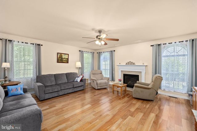 10414 N MCCLELLAN DR, Fredericksburg, VA 22408
