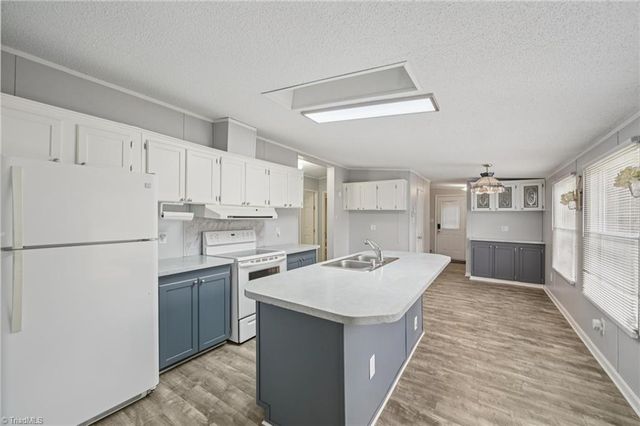 5108 Prudencia Drive, Mcleansville, NC 27301