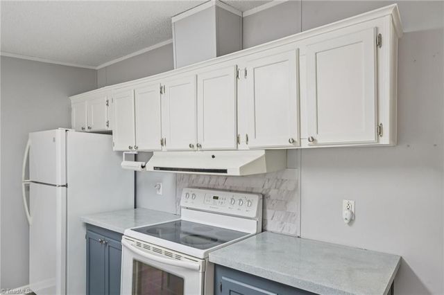 5108 Prudencia Drive, Mcleansville, NC 27301