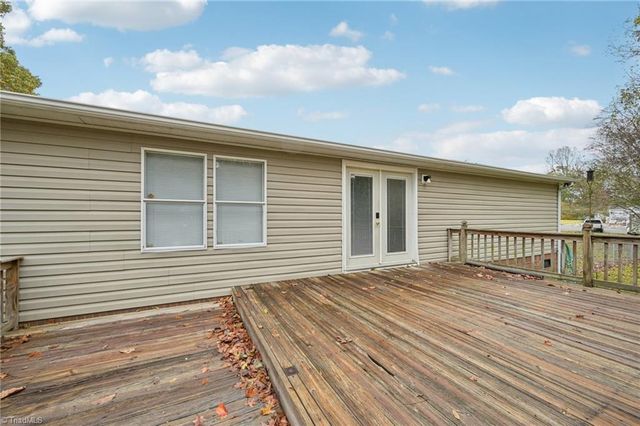 5108 Prudencia Drive, Mcleansville, NC 27301