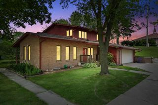 780 Eastern AVENUE, West Bend, WI 53095