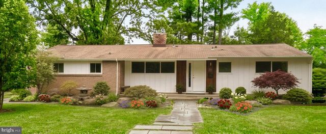 28 PARDOE RD, Princeton, NJ 08540