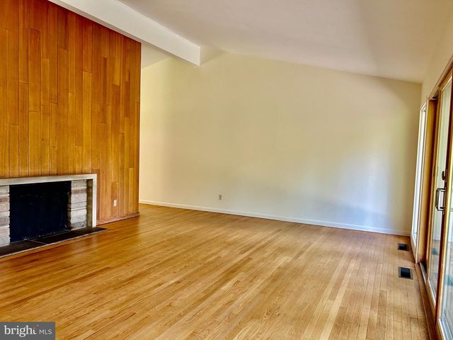 28 PARDOE RD, Princeton, NJ 08540