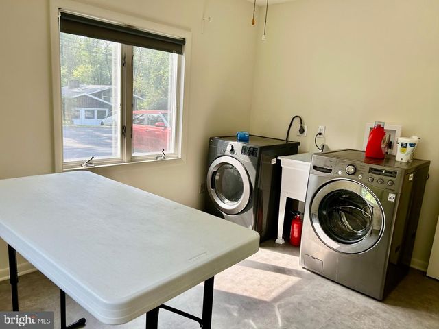 28 PARDOE RD, Princeton, NJ 08540