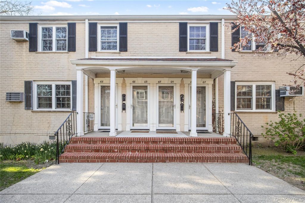 68-07 Springfield Boulevard 68-07, Oakland Gardens, NY 11364