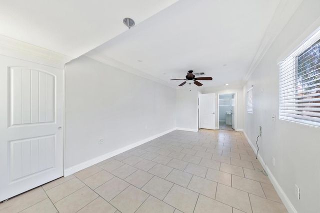 77054 California Drive, Palm Desert, CA 92211