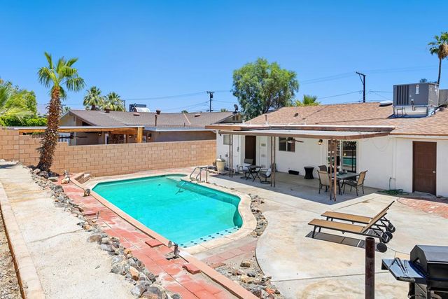 77054 California Drive, Palm Desert, CA 92211