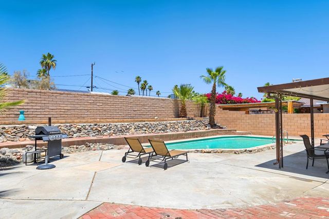 77054 California Drive, Palm Desert, CA 92211