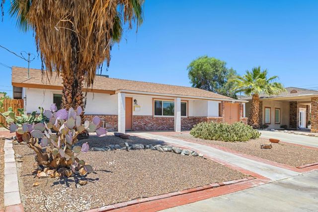 77054 California Drive, Palm Desert, CA 92211