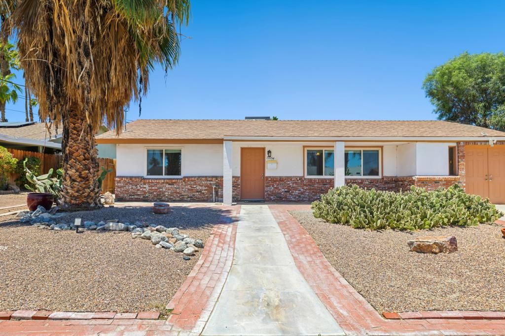 77054 California Drive, Palm Desert, CA 92211