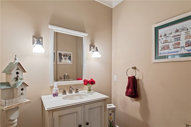 108 Heritage Lane, Center Twp, PA 16001