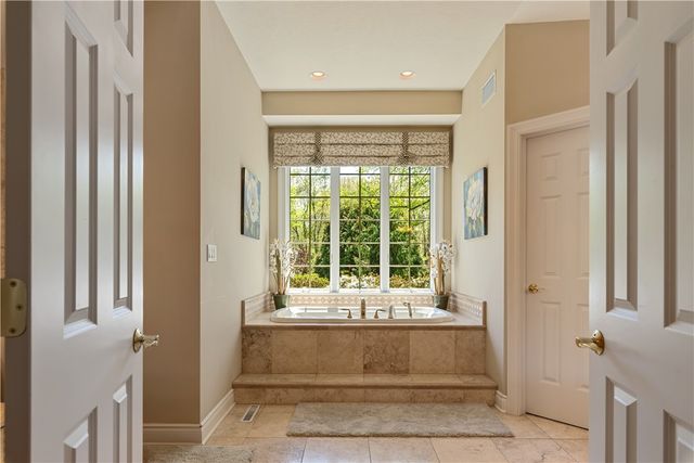 108 Heritage Lane, Center Twp, PA 16001