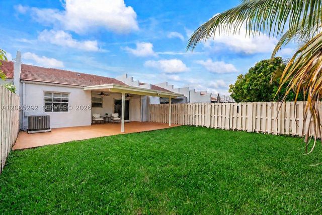 10340 SW 154th Pl 41, Miami, FL 33196