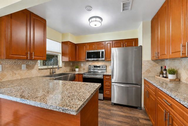 10340 SW 154th Pl 41, Miami, FL 33196